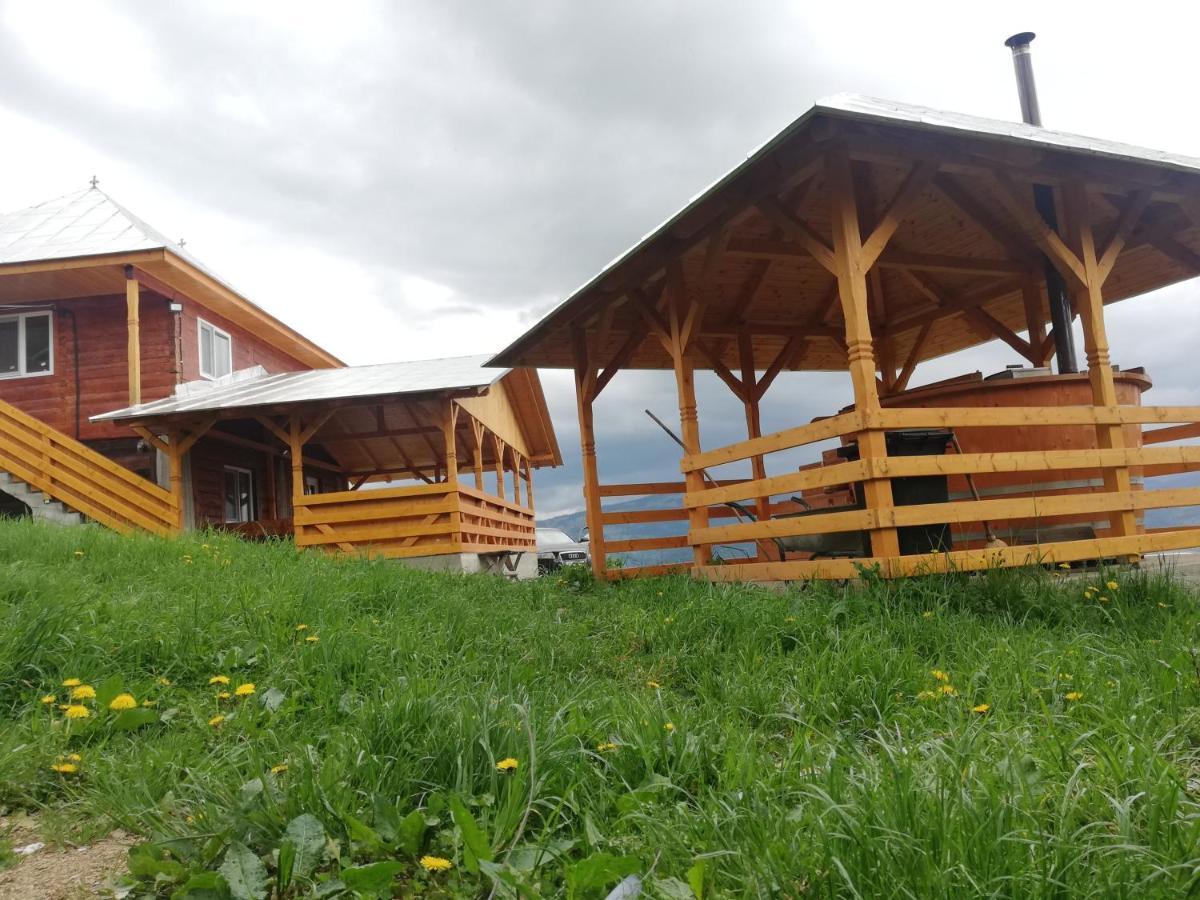 Cabana Trif Arada Exterior photo